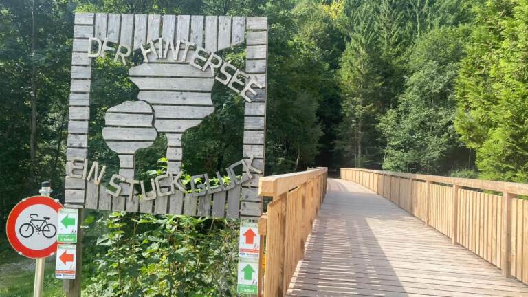 Malerischer Rundwanderweg<br>am Hintersee in der Fuschlseeregion – Bild 2 von 19