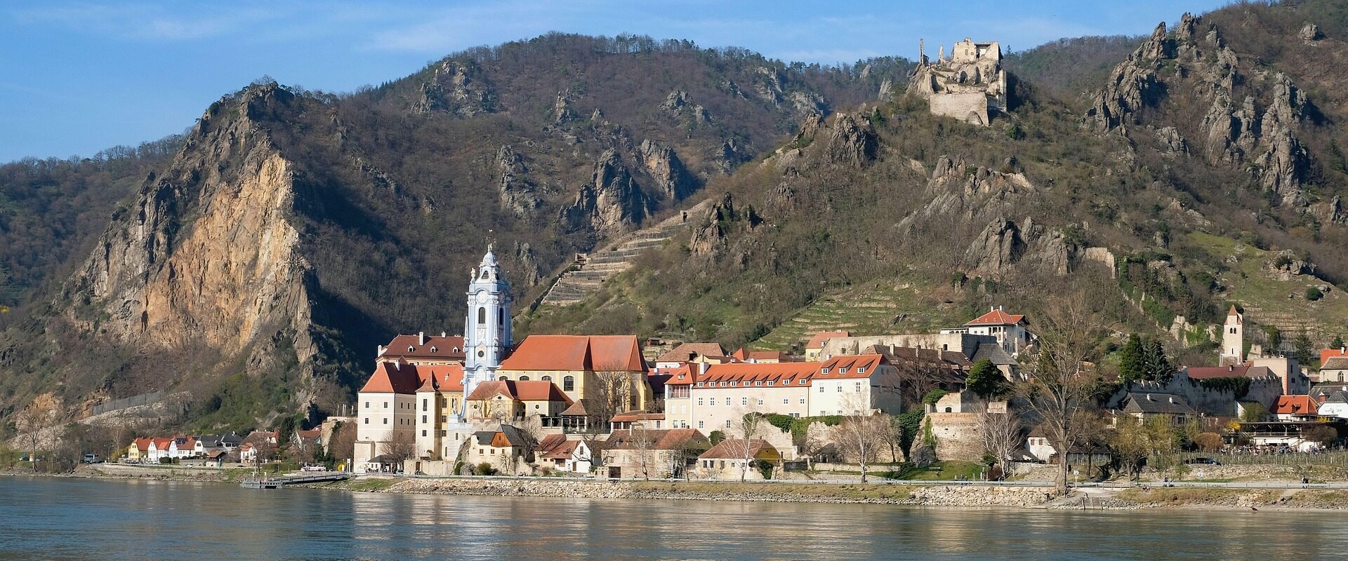 Karawanken Wanderungen: Auf dem Grenzkamm zwischen zwei Laendern