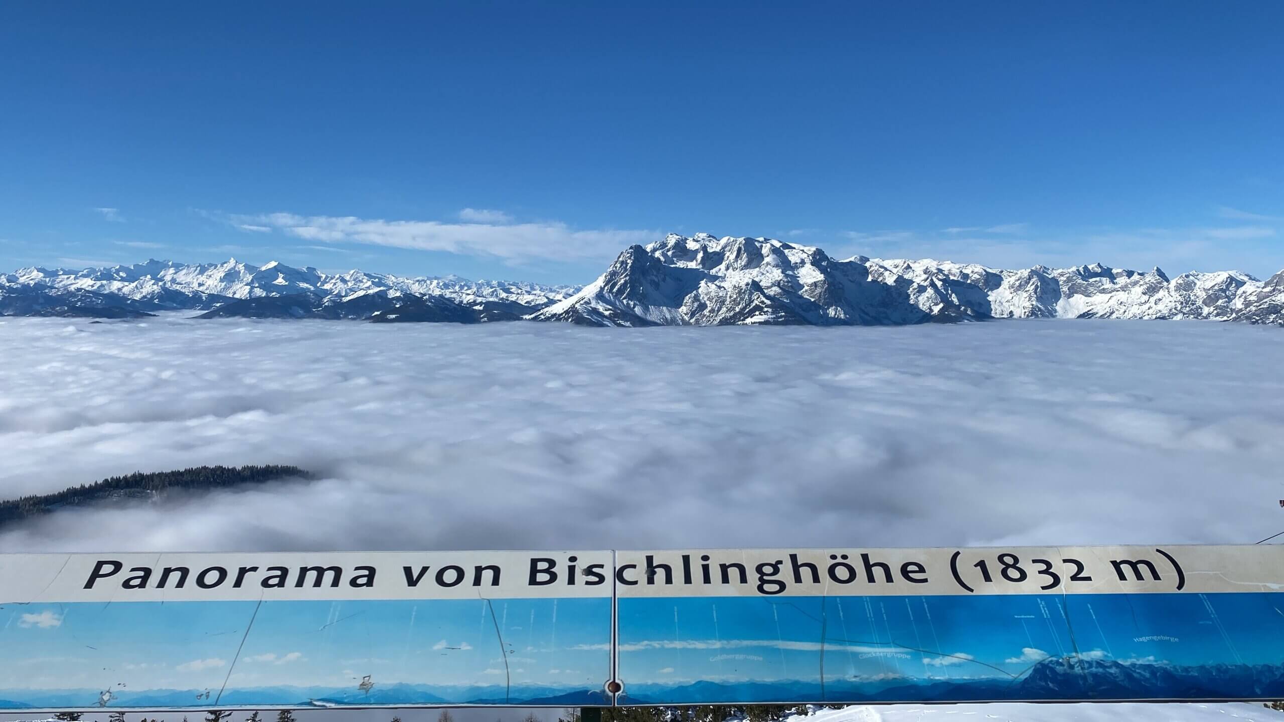 Skigebiet Werfenweng – Bischlinghöhe mit Nebelmeer im Tal