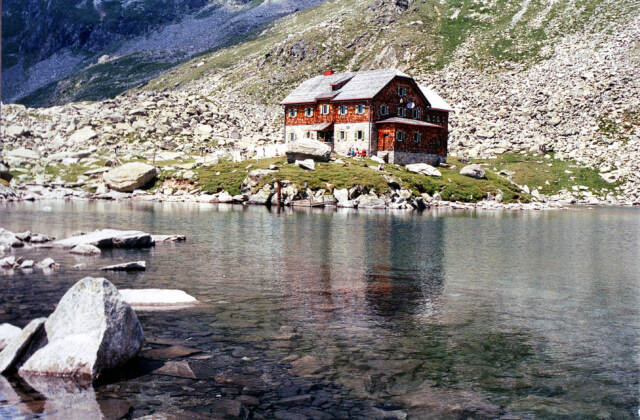 Arthur-von-Schmid-Haus, 2281 m Seehöhe, Ankogelgruppe