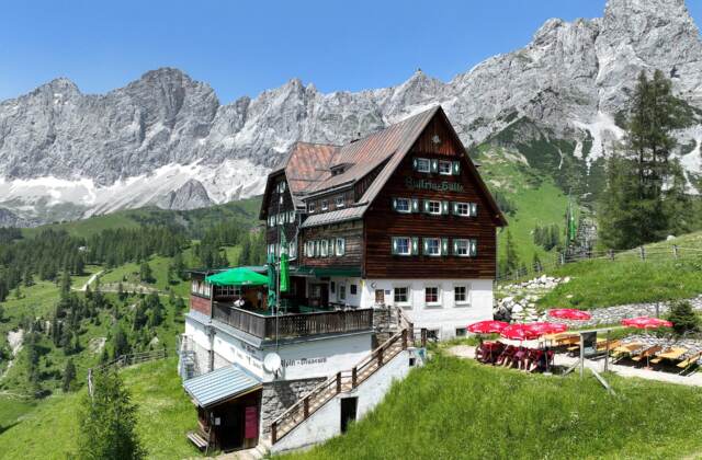 Austriahütte, 1638 m Seehöhe, Dachsteingebirge