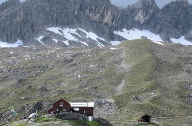 Hermann-von-Barth-Hütte, 2129 m Seehöhe, Hornbachkette