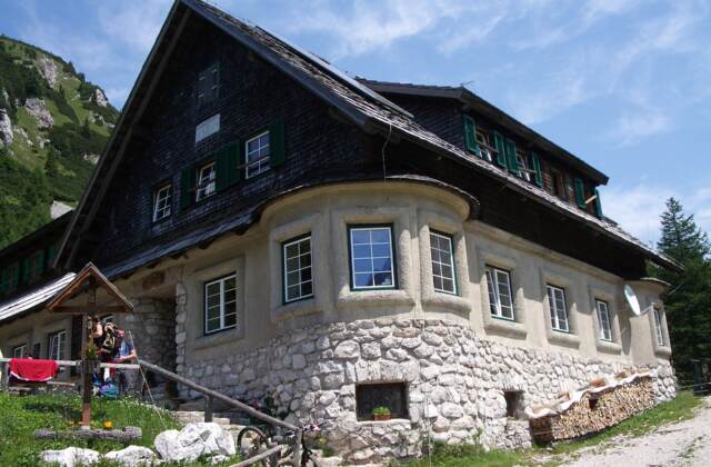 Die Klagenfurter Hütte in den Karawanken