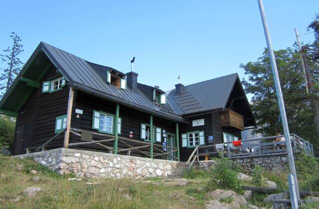 Lambacher Hütte, 1432 m Seehöhe, Totes Gebirge