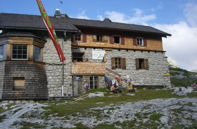 Leopold-Happisch-Haus, 1925 m Seehöhe, Tennengebirge