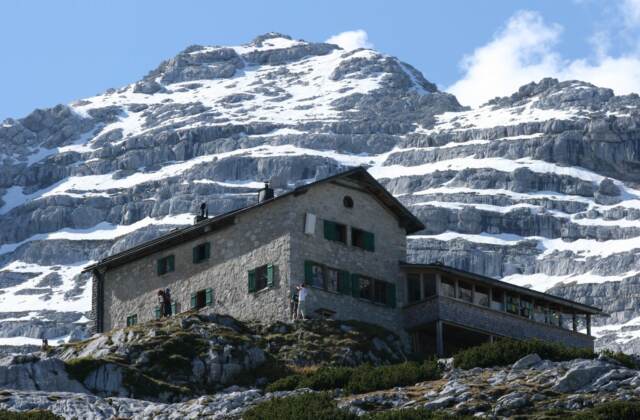 Schmidt-Zabierow Hütte, 1966 m Seehöhe, Loferer Steinberge