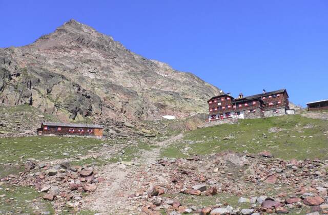 Vernagthütte, 2755 m Seehöhe, Ötztaler Alpen