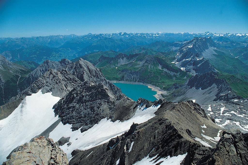 Montafon Wanderung: Das Tal der vielen Seitentaeler erkunden