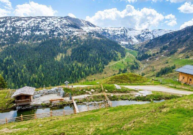 Hütte in Mühlbachtal für 12 Personen